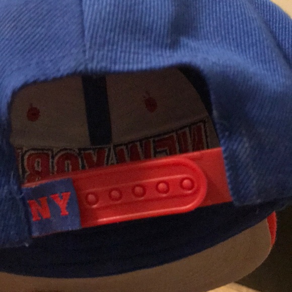 SNAP BACK(New York) - Picture 2 of 3